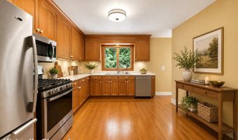30 Maple Row, Bethel, CT 06801