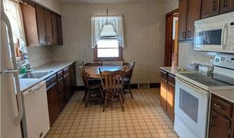 2008 2nd Ave SE, Austin, MN 55912