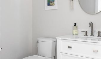 450 Carrs Pond Rd, East Greenwich, RI 02818