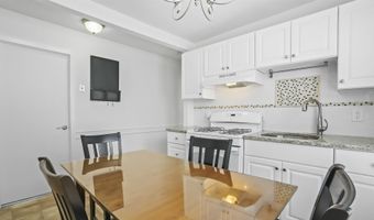 23 W 42ND St 3, Bayonne, NJ 07002