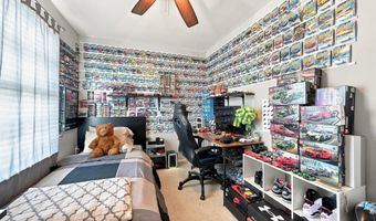 6 SHADOW Ln, Bear, DE 19701