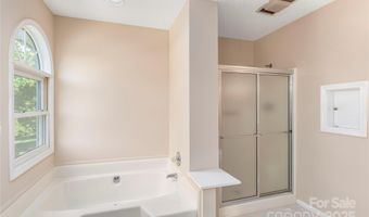 2 New Cross South S, Asheville, NC 28805