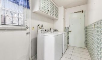 5995 BROADMOOR Dr, La Mesa, CA 91942