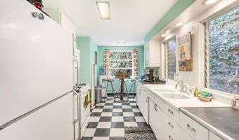 14 Maxfield Ave, Bisbee, AZ 85603