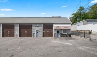 25 Grand Ave, Cumberland, RI 02864