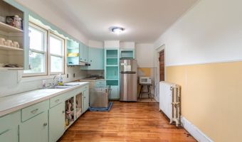 286 Carter St, Barnet, VT 05821