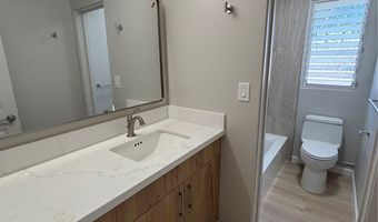 135 Kakahiaka St, Kailua, HI 96734