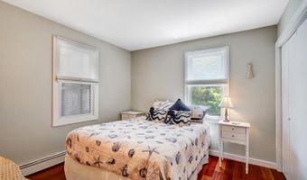 14 E 16TH St, Barnegat Light, NJ 08006