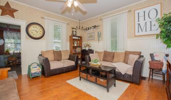 207 N Smith St, Owensville, IN 47665