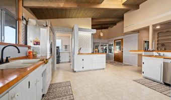 2231 Oak Hill Dr, Escondido, CA 92027