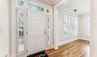 973 POWHATAN St, Alexandria, VA 22314