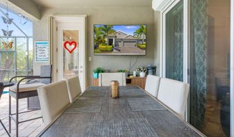 7702 PARADISO Dr, Apollo Beach, FL 33572