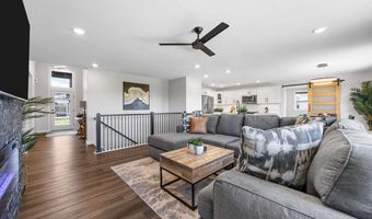 1190 Berkshire Ln, North Liberty, IA 52317