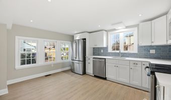 47 Church St, Allentown, NJ 08501