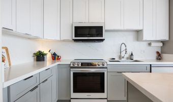 1296 Kapiolani Blvd II3203, Honolulu, HI 96814