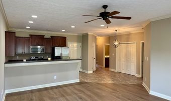 21946 Williamsburg Dr, Athens, AL 35613