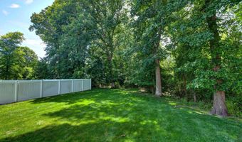 220 Lloyd Rd, Aberdeen, NJ 07747