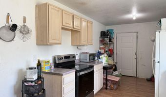134 W Lee St, Aurora, MO 65605