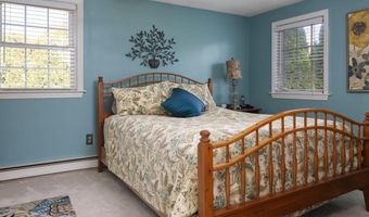 59 Spice Bush Trl, Narragansett, RI 02882