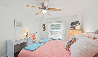 421 Papaya Cir, Barefoot Bay, FL 32976