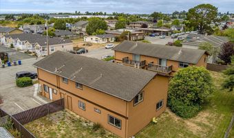 16 46 G St, Arcata, CA 95521
