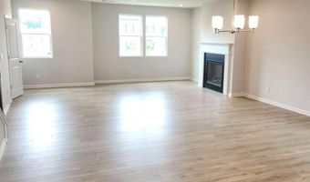 821 York, Acworth, GA 30102