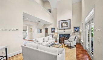 30 Dolphin Point Dr, Beaufort, SC 29907