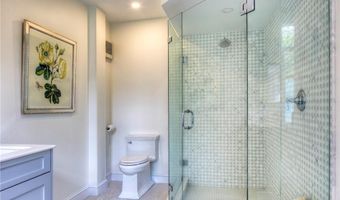 204 Spring St, Newport, RI 02840