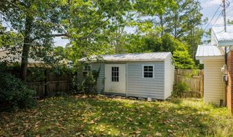 203 Magnolia Dr, Adel, GA 31620