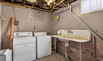 429 NE 8th St, Abilene, KS 67410