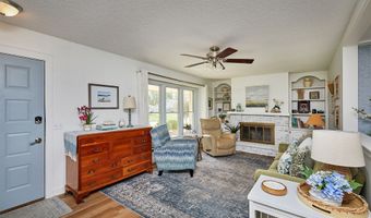 1506 S 14th St, Adel, IA 50003