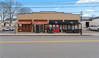 382 Thames St, Bristol, RI 02809