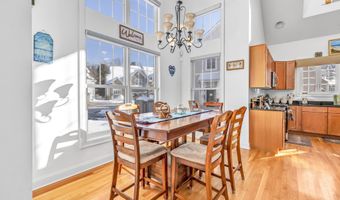 47 Copper Square Dr, Bethel, CT 06801