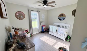 1018 N Sherman Dr, Blue Springs, MS 38828