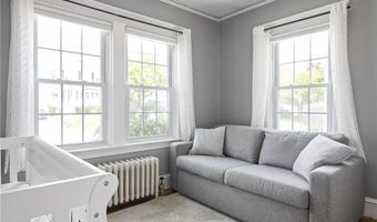 14 Boyden Blvd, East Providence, RI 02915