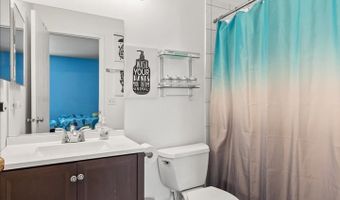 1431 Essex St, Algonquin, IL 60102