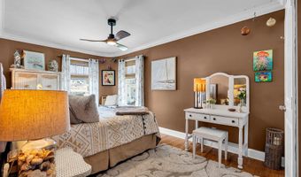 21 W Magnolia Ave, Beach Haven, NJ 08008