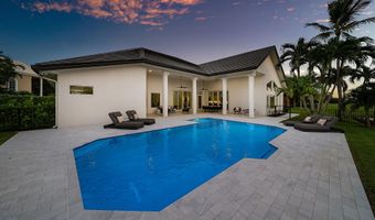 100 Glenbrook Ct, Atlantis, FL 33462