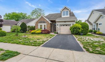 172 Sylvan Lake Blvd, Bayville, NJ 08721