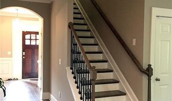 1861 MOYLE Ln, Auburn, AL 36830