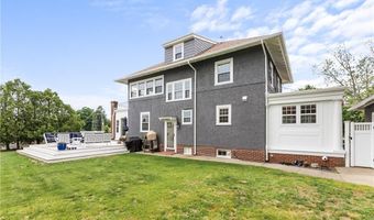 1144 Narragansett Blvd, Cranston, RI 02905