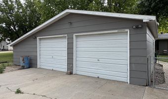 401 4th St, Bath, SD 57427