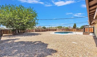 15530 Dakota Rd, Apple Valley, CA 92307