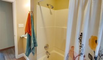 2007 Locust Ave, Alton, IL 62002