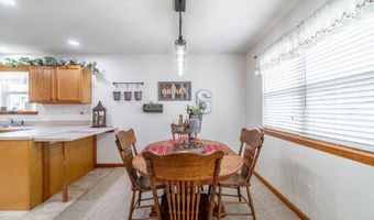 306 Riverview Dr, Albion, IN 46701