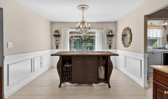 11 Inwood Pl, Aberdeen, NJ 07747