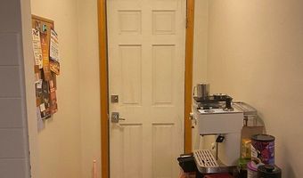 324 Summit Ave 1, Boston, MA 02135