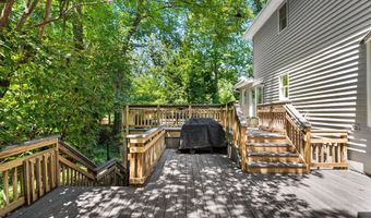 3843 30TH St N, Arlington, VA 22207