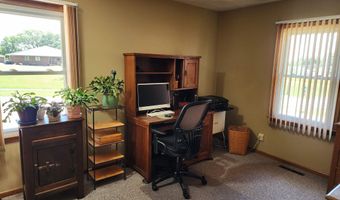 2110 Oak St, Atlantic, IA 50022