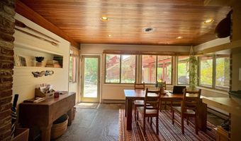 6819 SELKIRK, Bethesda, MD 20817